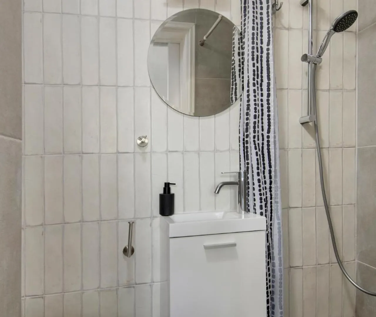 Amazing Two Bedroom Apartment Larnaca Cyprus
