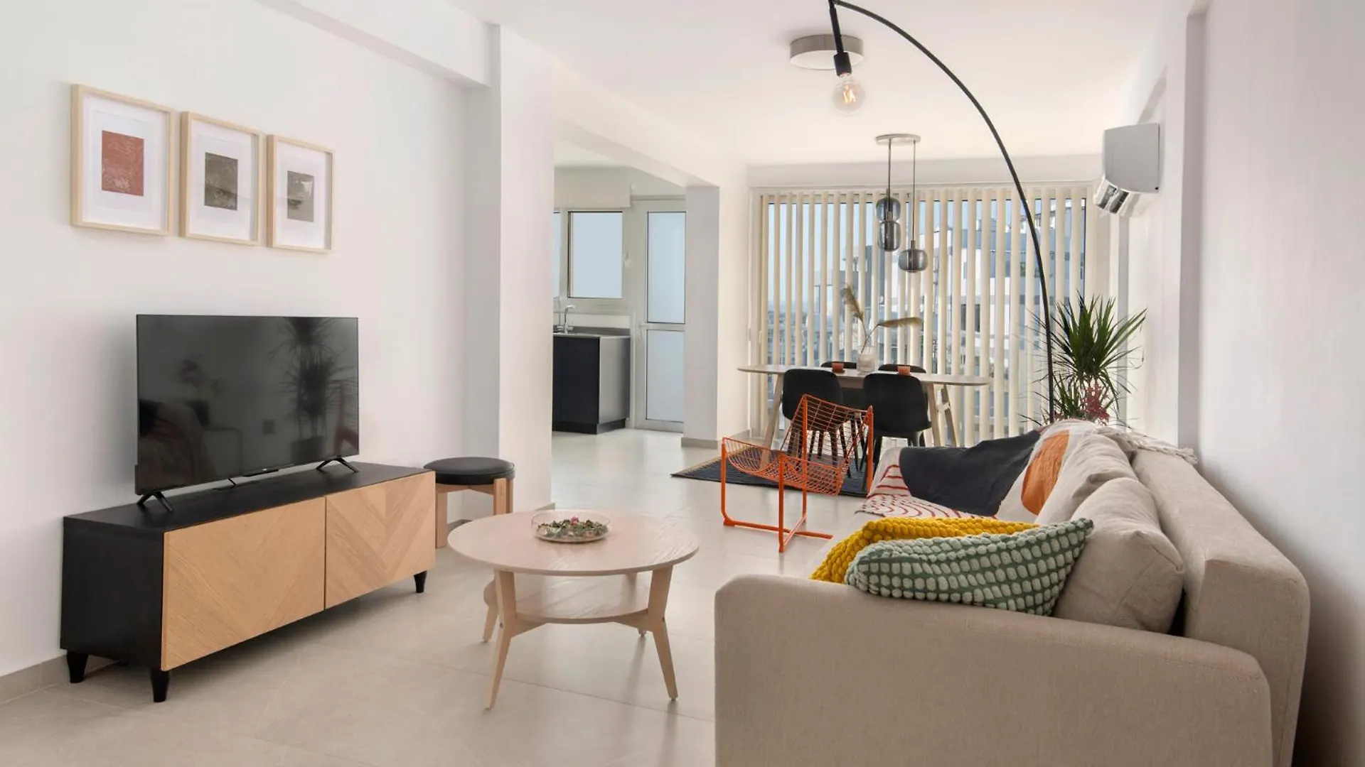 Amazing Two Bedroom Apartment location