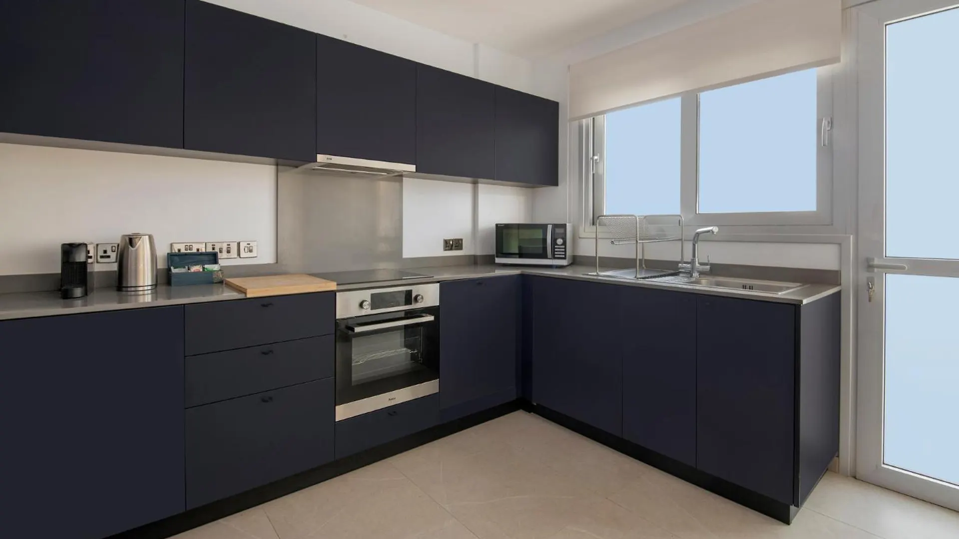 Amazing Two Bedroom Apartment Larnaca