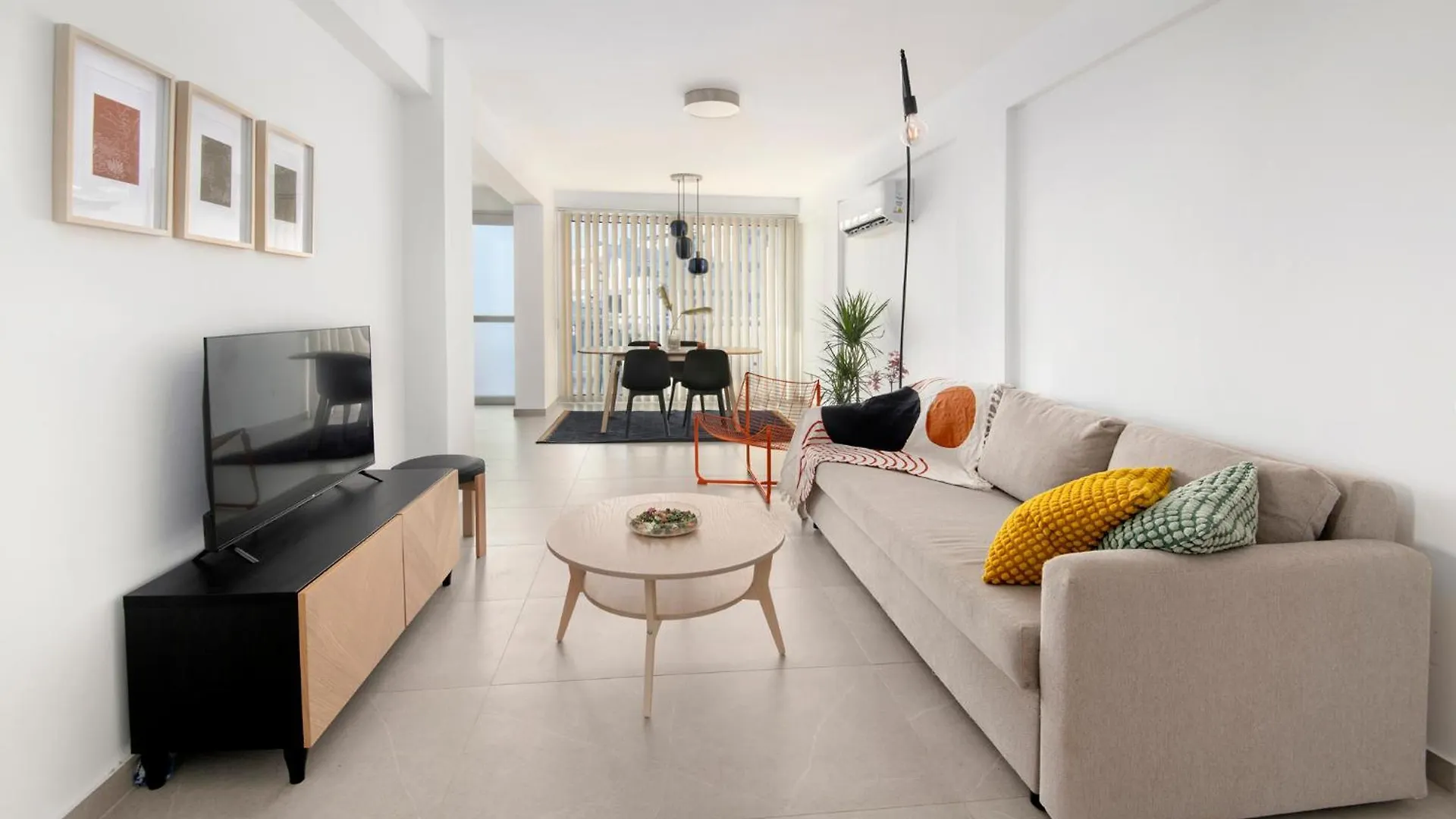Amazing Two Bedroom Apartment Larnaca