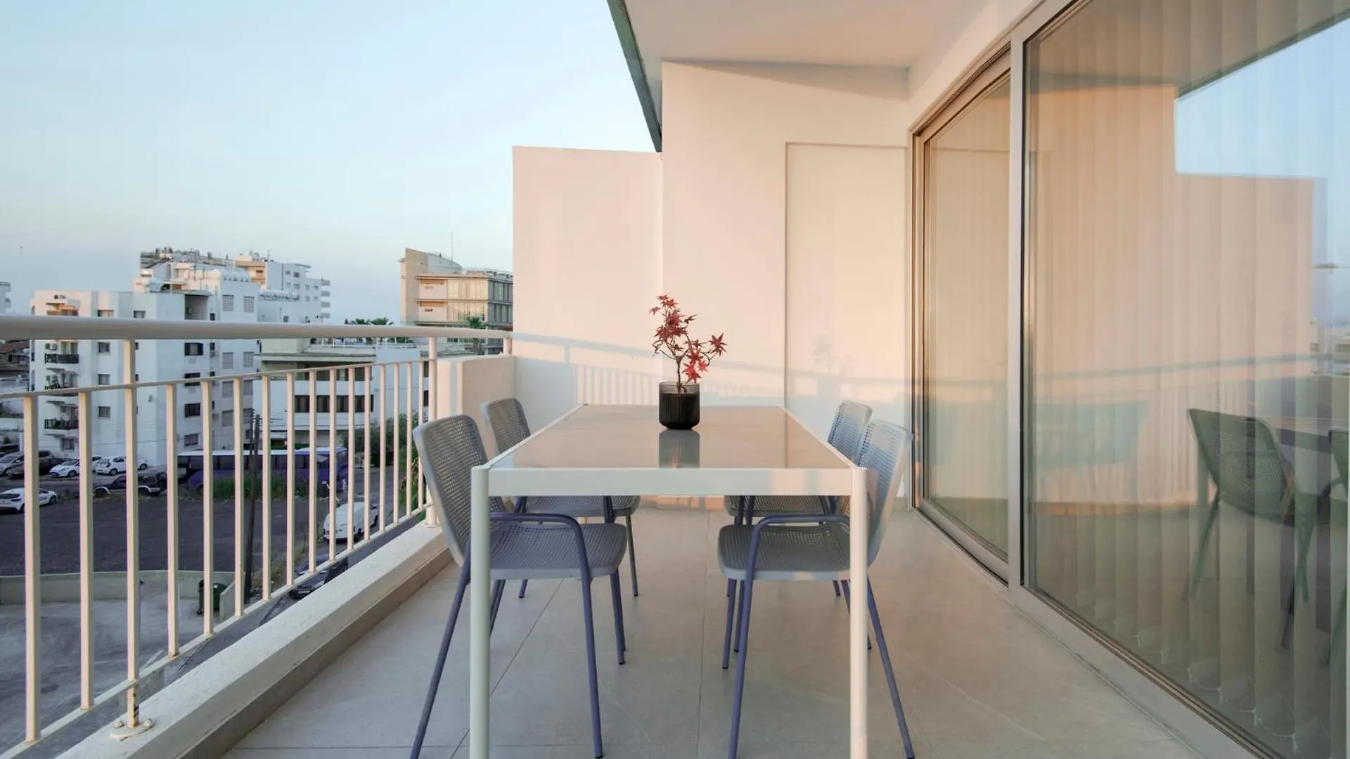 Amazing Two Bedroom Apartment Larnaca Cyprus